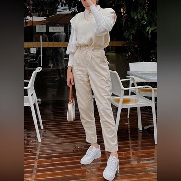 Ivory / black Mock-neck knit Sweater shoulder pad Vest - Picture 13 of 13